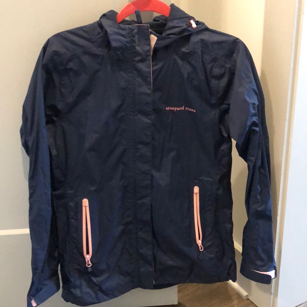 Vineyard vines rain jacket